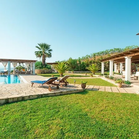 Villa Kleismata Sleeps 6 T228154