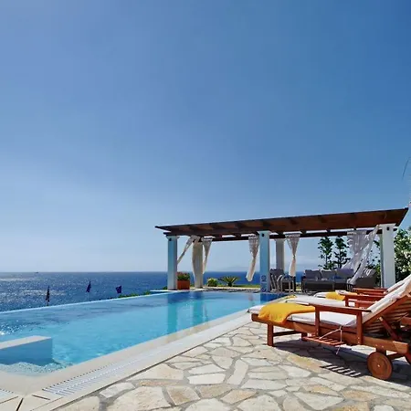 Kleismata Sleeps 6 T228154 Villa
